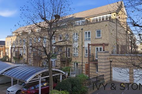 undefined, St. Davids Square, London, Greater London, E14