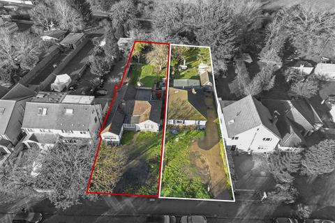 6 bedroom detached bungalow for sale, Tentelow Lane, Norwood Green, Southall UB2