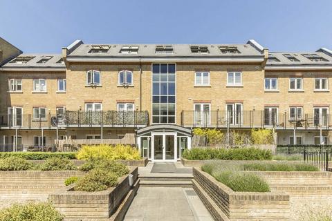 1 bedroom flat to rent, Garratt Lane, London SW18