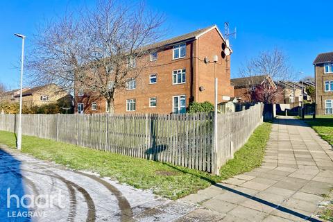 undefined, Denham Close, Luton