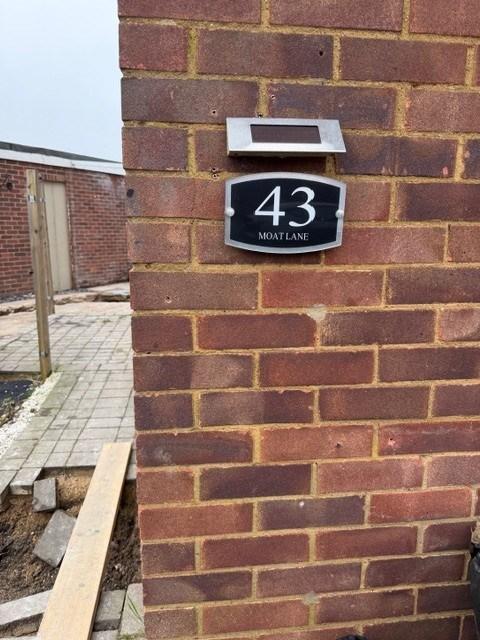 Studio to rent Moat Lane, Luton LU3