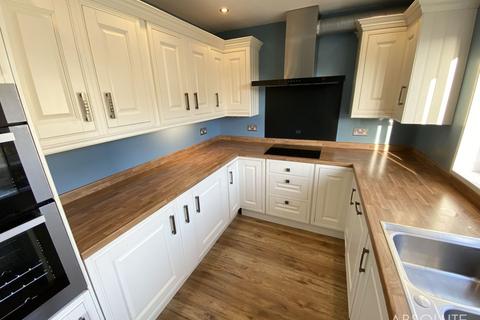3 bedroom end of terrace house to rent, Pillar Avenue, Brixham, TQ5
