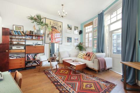 1 bedroom apartment to rent, Gables Close, London