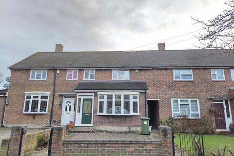 undefined, Romford RM3