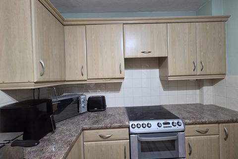undefined, Romford RM3