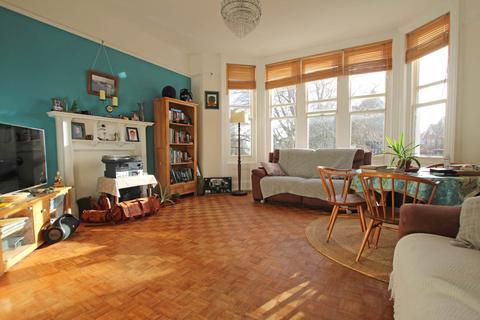2 bedroom flat for sale, St Johns Road, Eastbourne, BN20 7NB