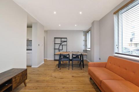 1 bedroom apartment to rent, Elmington Road, London