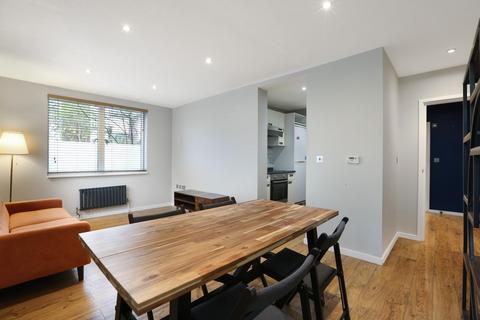 1 bedroom apartment to rent, Elmington Road, London