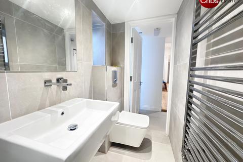 6 bedroom house share to rent, London, SW9