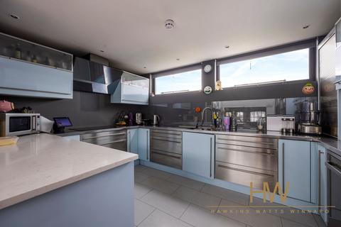 3 bedroom terraced house for sale, 80 Stoneham Road, Hove, BN3