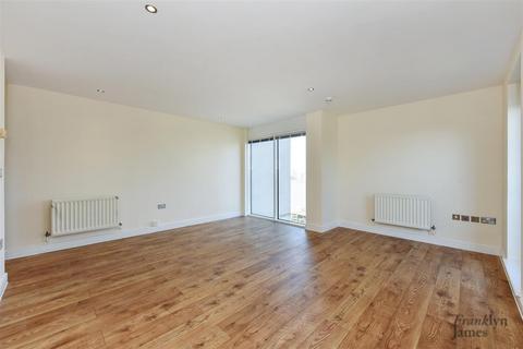 2 bedroom apartment to rent, Cumberland House, Erebus Drive, London, SE28