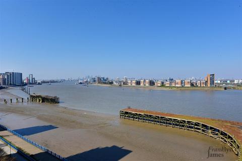 2 bedroom apartment to rent, Cumberland House, Erebus Drive, London, SE28