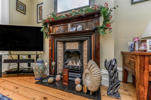 4 bedroom house for sale, Barclay Road, Walthamstow