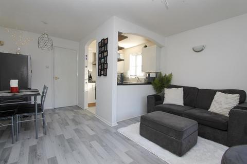 undefined, Foxglove Way, Hackbridge SM6