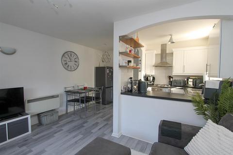 undefined, Foxglove Way, Hackbridge SM6