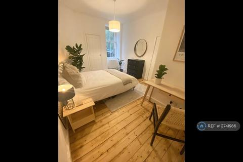 undefined, Angle Park Terrace, Edinburgh, EH11