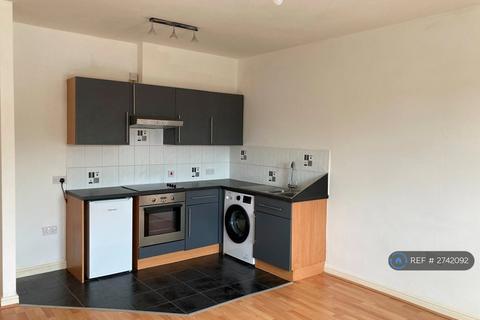 2 bedroom flat to rent, The Grange, Leeds, LS12
