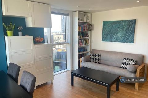 2 bedroom flat to rent, Residence Tower, London, N4