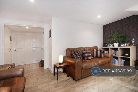 1 bedroom flat to rent, Balham High Road, London, SW12
