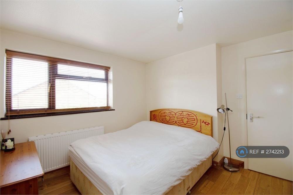 Bedroom2