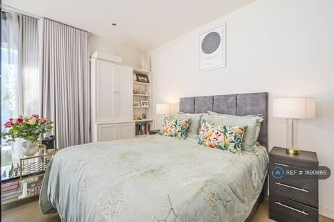 Studio to rent, Hobart Building, London, E14