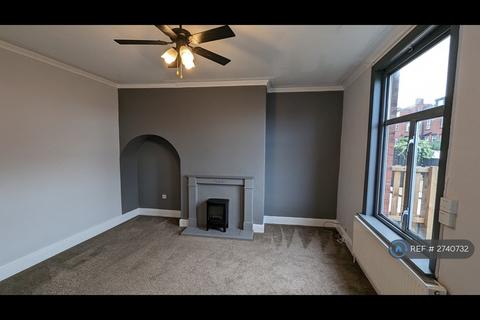 2 bedroom terraced house to rent, Swallow Avenue, Leeds, LS12