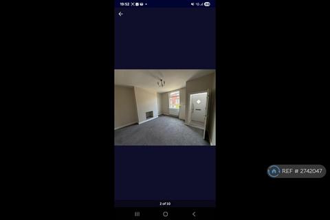 2 bedroom terraced house to rent, Ainsworth Road, Radcliffe, Manchester, M26