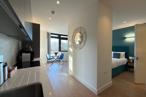 Studio to rent, Harlequin Avenue, Brentford TW8