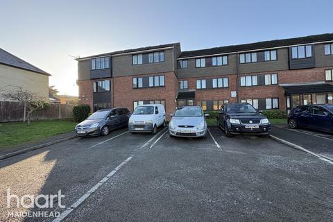 2 bedroom flat for sale, Norden Road, Maidenhead