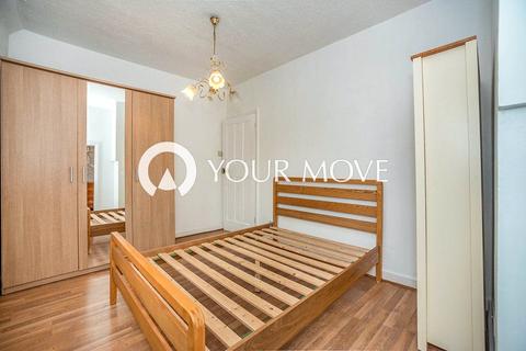 3 bedroom semi-detached house to rent, Admiral Seymour Road, London SE9
