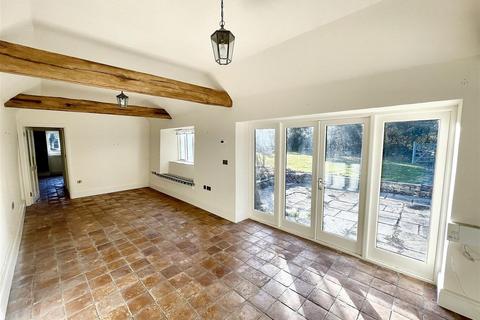 3 bedroom barn conversion for sale, Casewick, Stamford