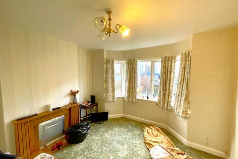 3 bedroom semi-detached house for sale, Queens Walk, Stamford