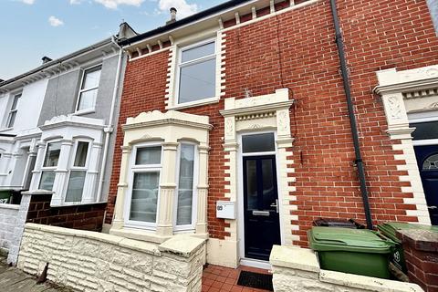 2 bedroom terraced house to rent, Ringwood Road, Southsea, PO4