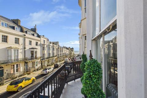 2 bedroom flat for sale, Waterloo Street, Hove, BN3 1AN