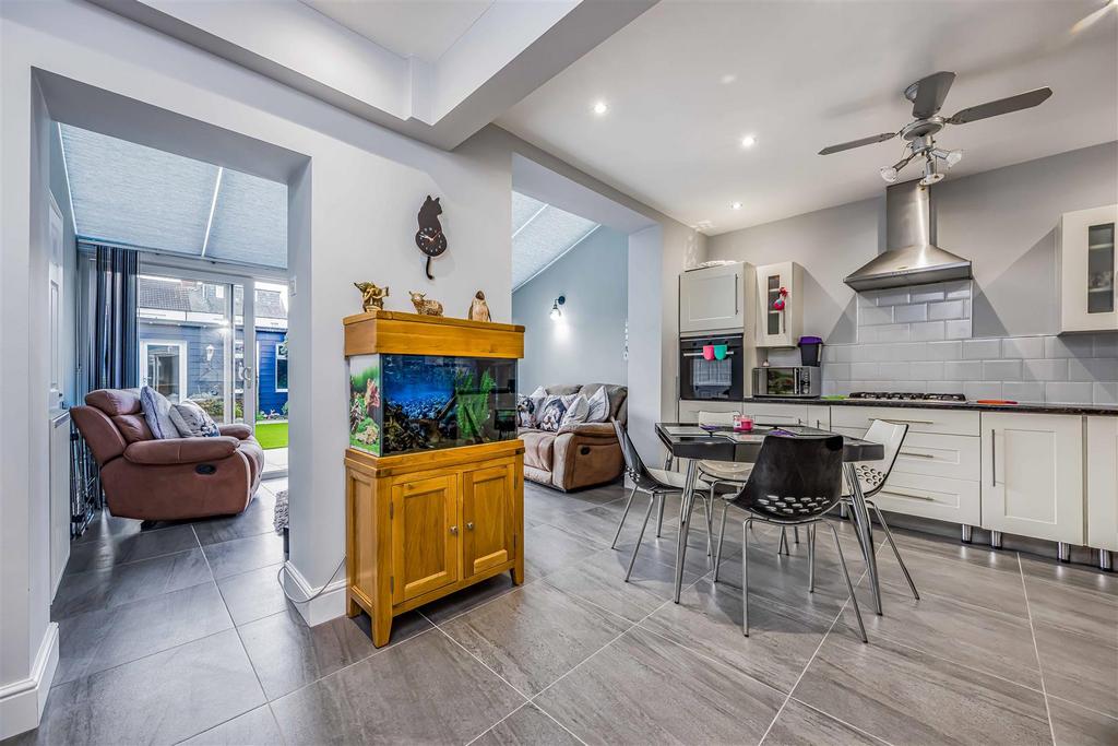 82 Lovett Road, Portsmouth-Small-Portico Marketing-