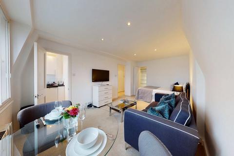 Studio to rent, Hill Street, London W1J