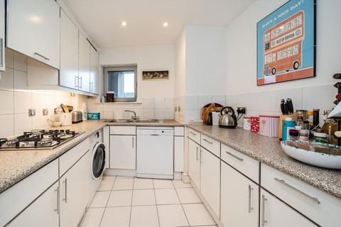 2 bedroom flat to rent, Kings Road, London SW3