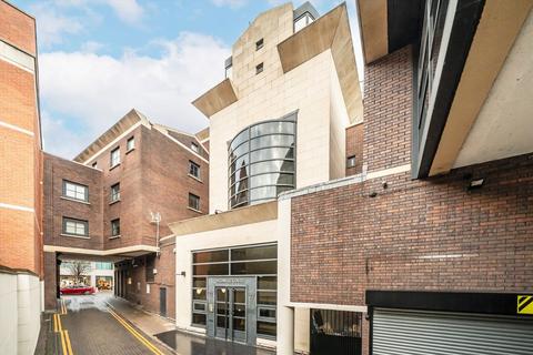 2 bedroom flat to rent, Kings Road, London SW3