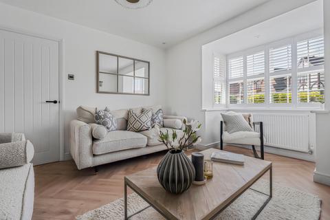 4 bedroom detached house for sale, Flamsteed Drive, Hinchingbrooke Park, Huntingdon.