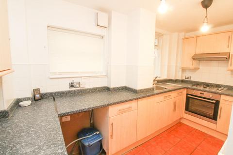 2 bedroom flat for sale, Leigh-on-Sea SS9