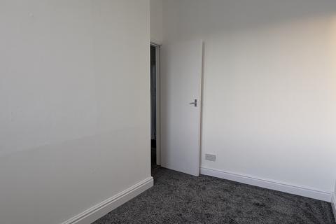 3 bedroom terraced house to rent, Fourth Avenue, Goole, Yorkshire