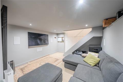 3 bedroom terraced house for sale, Micklefield Lane, Rawdon, Leeds, West Yorkshire