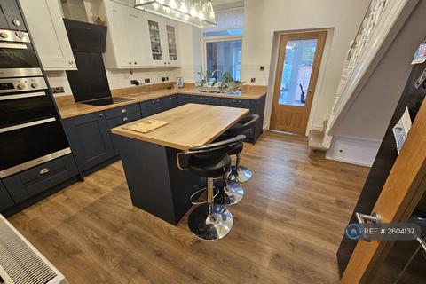 undefined, Sunny Bank, Lees, Oldham, OL4