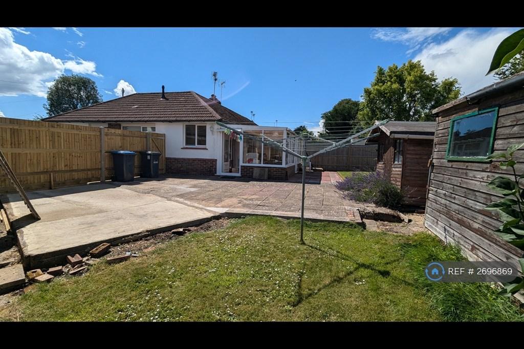 Back Garden Side Lawn