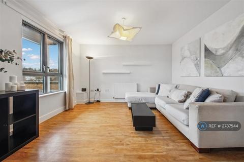 2 bedroom flat to rent, Tannoy Square, London, SE27