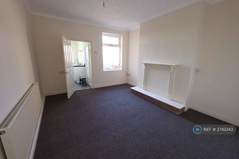 3 bedroom semi-detached house to rent, Ashby High St, Scunthorpe, DN16