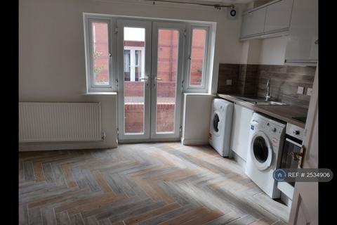 2 bedroom flat to rent, Salford Quays, Salford, M50