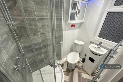 1 bedroom in a house share to rent, St. Eanswythe Way, Folkestone, CT20