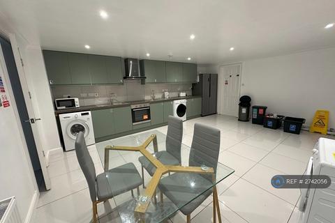 1 bedroom in a house share to rent, St. Eanswythe Way, Folkestone, CT20