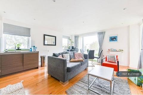2 bedroom flat to rent, Sherrans House, London, NW9